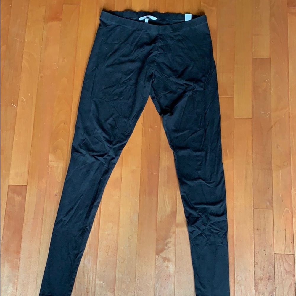 SOLD Victoria’s Secret Leggings